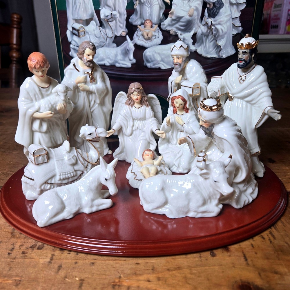 Vintage Home For The Holidays Porcelain Nativity Set 12 piece & Wood Base